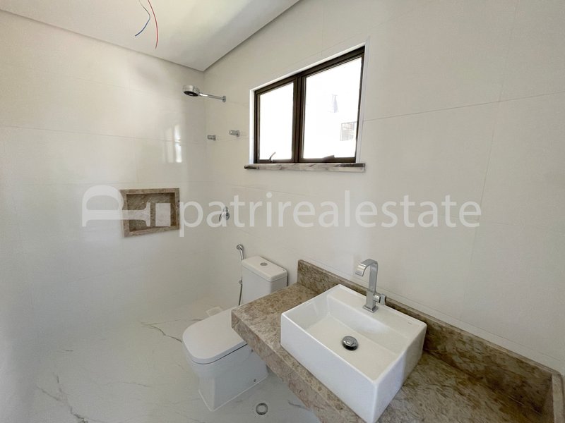Casa Duplex no Jardins de Ibiza 5 suites 7 wc 6 vagas. Sup. 325,80 m² Coaçu - Eusebio - CE Rodovia, CE-040Avenida Nova do Contorno Eusébio - 