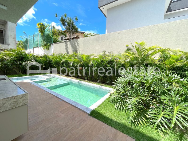 Casa Duplex no Jardins de Ibiza 4 suites 6 wc 6 vagas. Sup. 322 m² Coaçu - Eusebio - CE Rodovia, CE-040 Eusébio - 