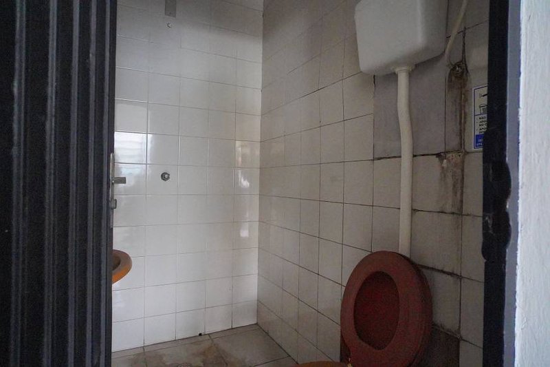 R$ 780.000 - ÓTIMO PAVILHÃO/DEPÓSITO - 370M2 - MEZANINO - VAGAS Rua Ouro Preto Porto Alegre - 