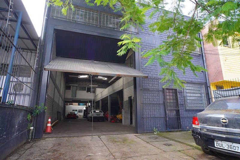 R$ 780.000 - ÓTIMO PAVILHÃO/DEPÓSITO - 370M2 - MEZANINO - VAGAS Rua Ouro Preto Porto Alegre - 