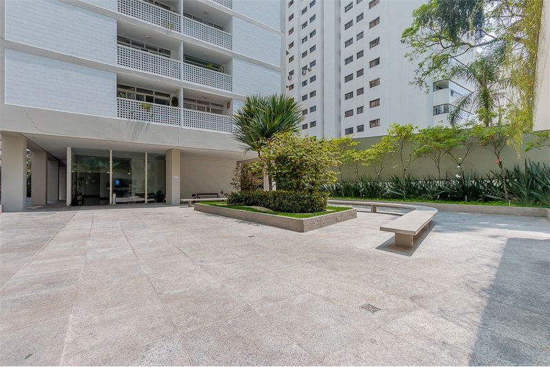 Cobertura Duplex a venda em Higienópolis - 3 dormitórios 160m² Albuquerque Lins São Paulo - 