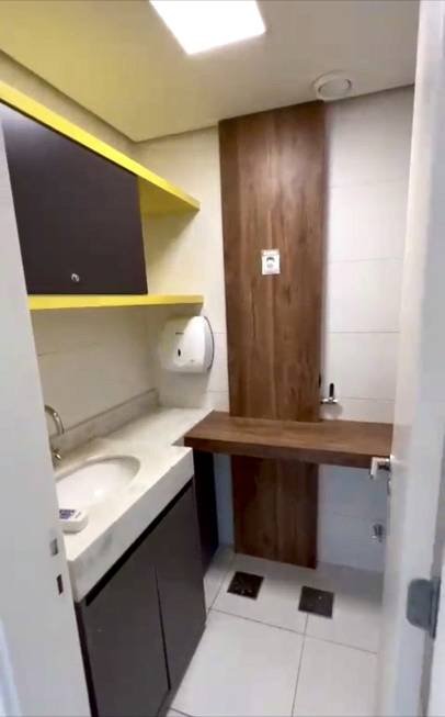 R$ 850.000 - BARRA SHOPPING SUL - DIAMOND TOWER - SALA ALTO PADRÃO - 87M2 - 1 VAGA Avenida Diário de Notícias Porto Alegre - 
