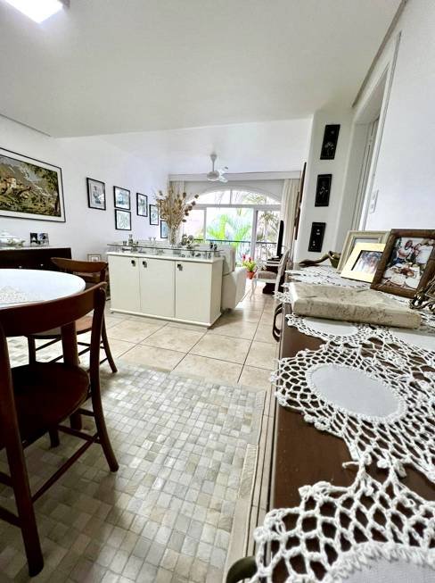 R$ 750.000 - EXCELENTE APARTAMENTO - DE FRENTE - 106M2 - SEMIMOBILIADO - 3 DORM - 1 VAGA - Porto Alegre - 