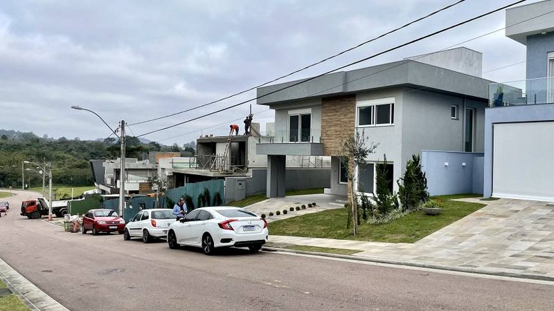 R$ 2.150.000 - ALPHAVILLE TOSCANA - MARAVILHOSA CASA - 254M2 - 4 SUÍTES - INFRA COMPLETA Estrada das Três Meninas Porto Alegre - 