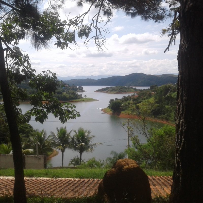 CHACARA COM 4.500 METROS NO CONDOMINIO RECANTO DOS PASSAROS EM JACAREI SP - Jacareí - 
