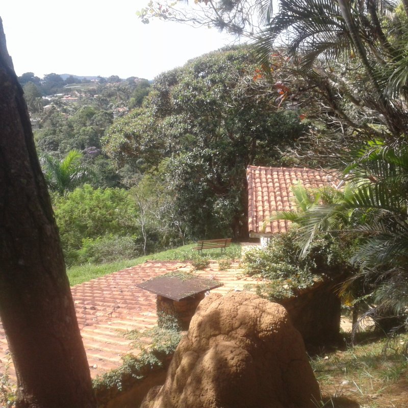 CHACARA COM 4.500 METROS NO CONDOMINIO RECANTO DOS PASSAROS EM JACAREI SP - Jacareí - 