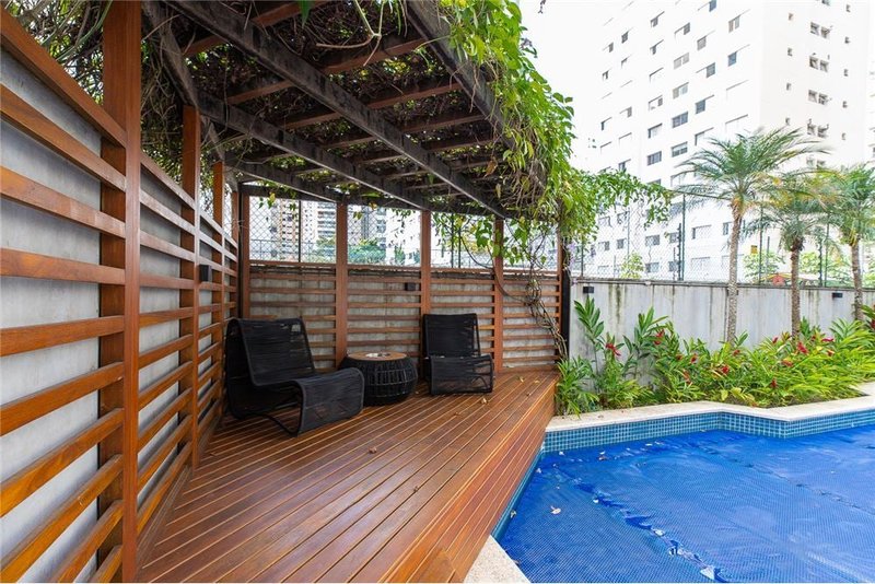 Apartamento em Moema com 190m² Inhambu São Paulo - 