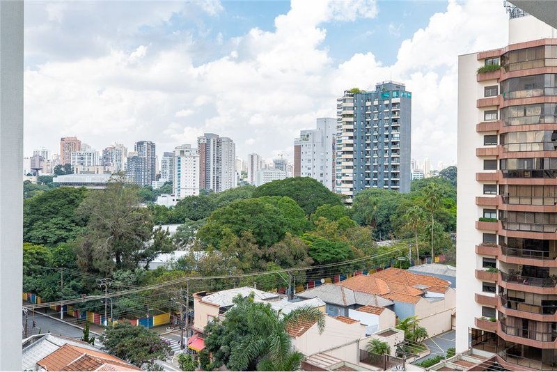 Apartamento em Moema com 34m² Chibarás São Paulo - 