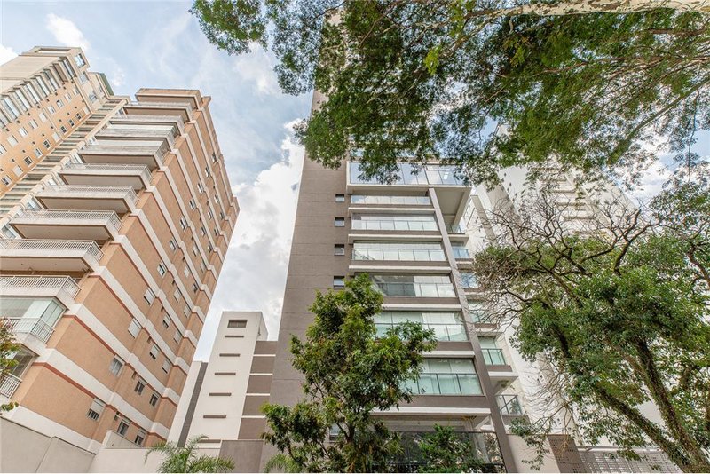 Apartamento em Moema com 34m² Chibarás São Paulo - 