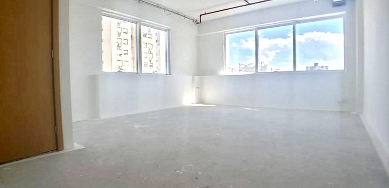 R$ 410.000 - MEDPLEX SANTANA - EXCELENTE SALA COMERCIAL - 37M2 - BLANC HOSPITAL Rua Gomes Jardim Porto Alegre - 