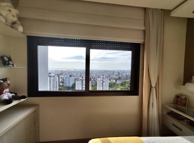 R$ 1.199.000 - ANDAR ALTÍSSIMO - 126M2 - 3 DORM - SUÍTE - LAREIRA - 3 VAGAS - INFRA - Porto Alegre - 