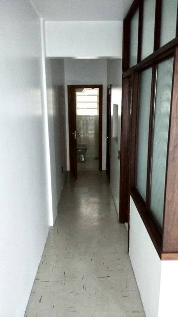 R$ 90.000 - EXCELENTE SALA COMERCIAL - 46M2 - ELEVADORES - PORTARIA - ANDAR ALTO - Porto Alegre - 