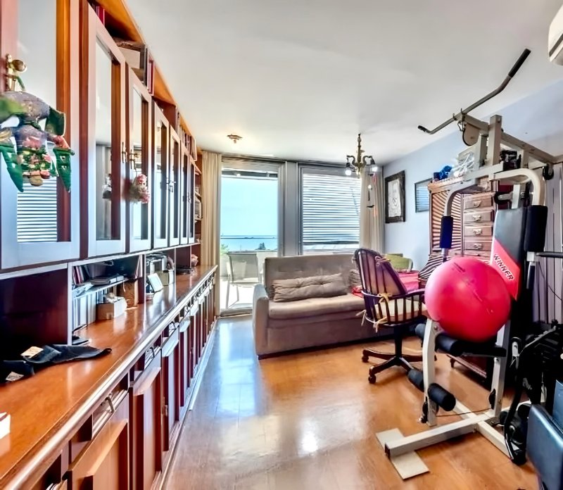 R$ 1.490.000 - ANDAR ALTO - ENCOSTA DO POENTE - 321M2 - 3 DORM - SUÍTE - PISCINA - 2 VAGAS Rua Monroe Porto Alegre - 