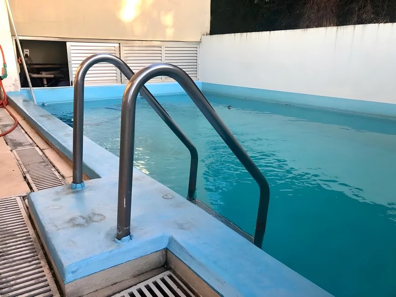 R$ 1.490.000 - ANDAR ALTO - ENCOSTA DO POENTE - 321M2 - 3 DORM - SUÍTE - PISCINA - 2 VAGAS Rua Monroe Porto Alegre - 