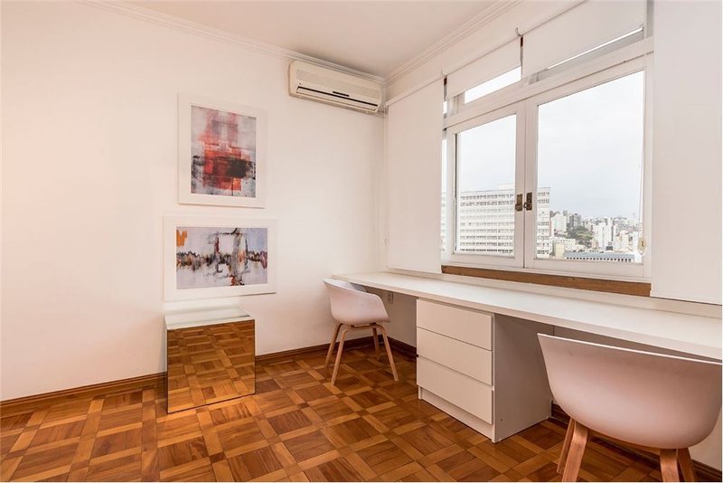 Apartamento 3 dormitórios com vaga Ramiro Barcelos Porto Alegre - 