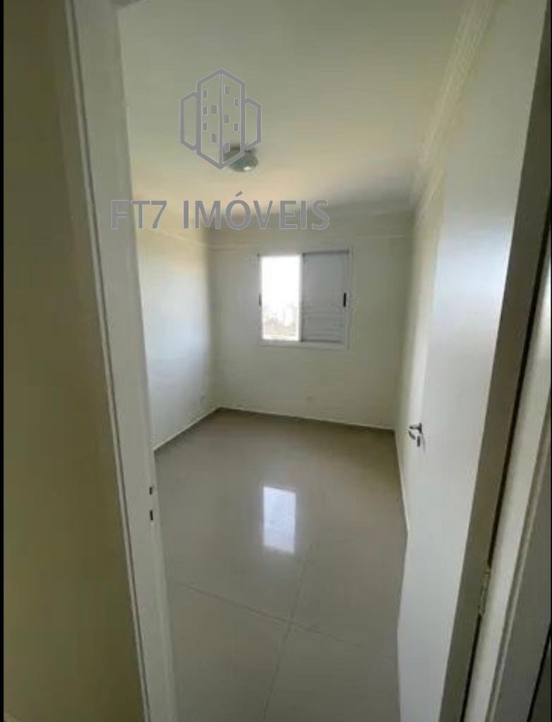 Apartamento à venda com 3 quartos, 77m² - Foto 4