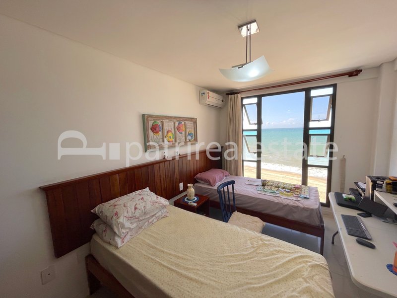 Apartamento pé na Areia com 67 m² com 2 quartos 2 wc e 1 vaga. Cumbuco - Caucaia – CE R. do Clube da Polícia Federal Caucaia - 