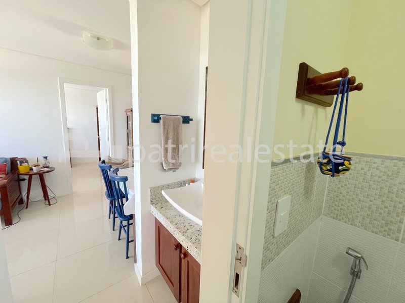 Apartamento pé na Areia com 67 m² com 2 quartos 2 wc e 1 vaga. Cumbuco - Caucaia – CE R. do Clube da Polícia Federal Caucaia - 