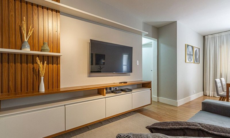 Apartamento de 76m², 2 quartos em Pinheiros Rua Oscar Freire São Paulo - 