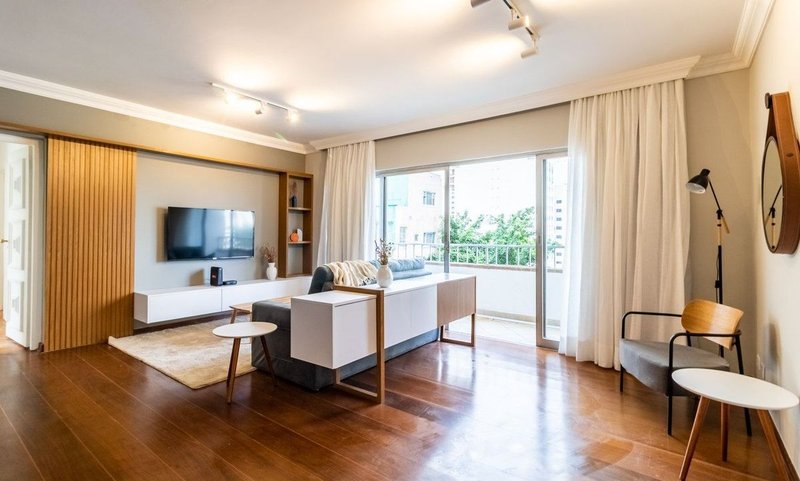 Apartamento de 106m², 3 quartos em Pinheiros Rua Simão Álvares São Paulo - 