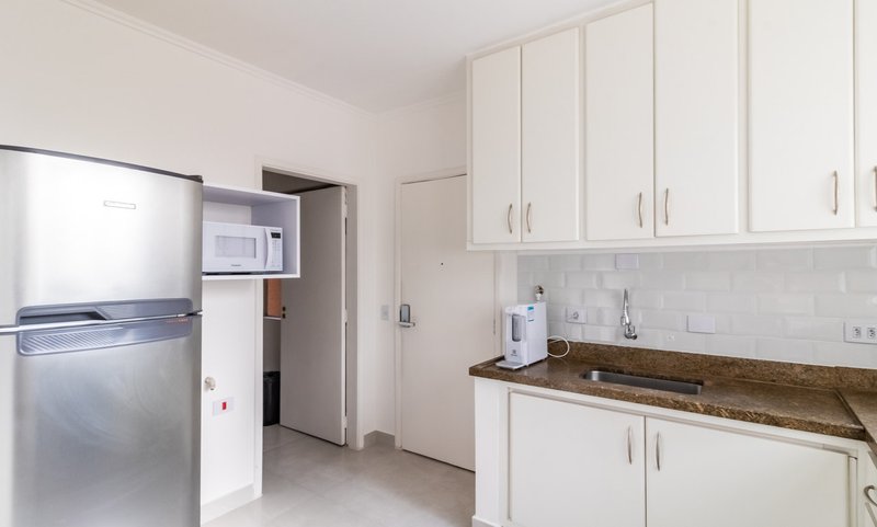 Apartamento de 106m², 3 quartos em Pinheiros Rua Simão Álvares São Paulo - 