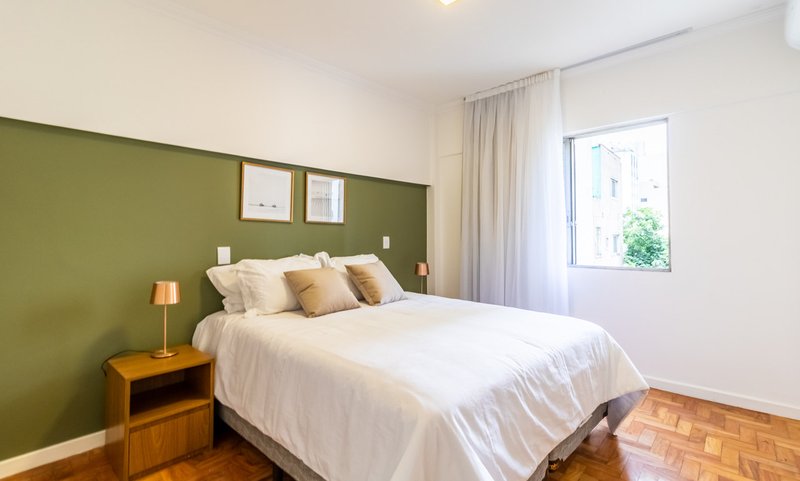 Apartamento de 106m², 3 quartos em Pinheiros Rua Simão Álvares São Paulo - 