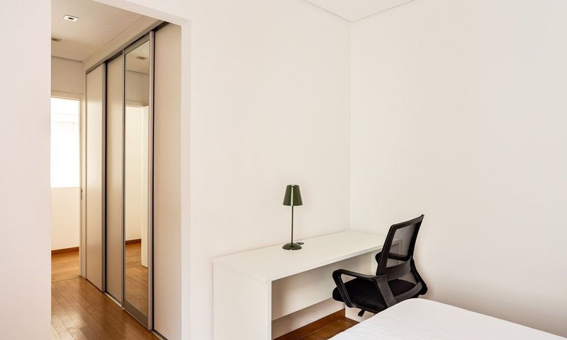 Apartamento de 160m², 3 quartos em Pinheiros Rua Cristiano Viana São Paulo - 