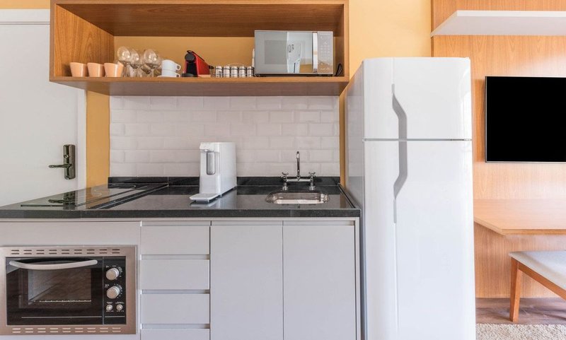Studio mobiliado pronto para morar Rua dos Pinheiros São Paulo - 