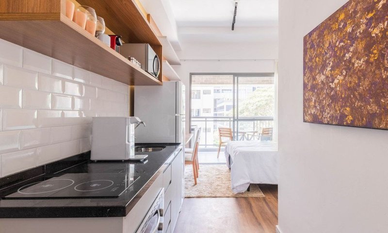 Studio mobiliado pronto para morar Rua dos Pinheiros São Paulo - 