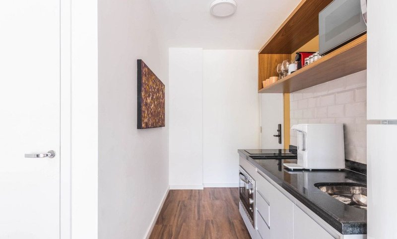 Studio mobiliado pronto para morar Rua dos Pinheiros São Paulo - 