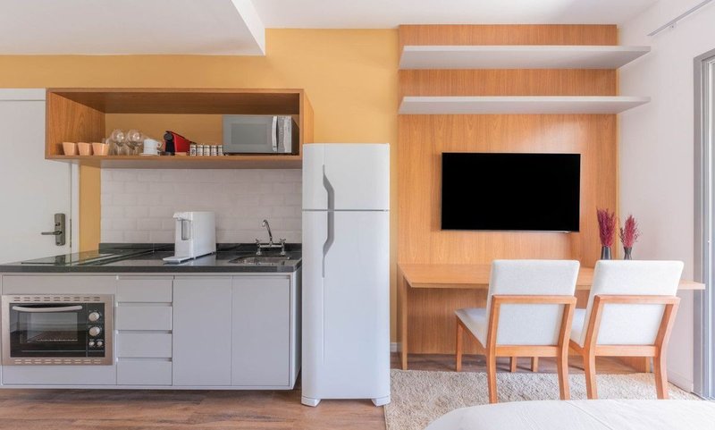Studio mobiliado pronto para morar Rua dos Pinheiros São Paulo - 