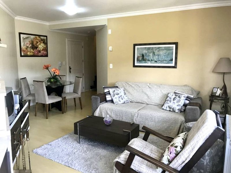 R$ 870.000 - LINDO APARTAMENTO NO CENTRO DE GRAMADO - 134M2 - MOBILIADO - 2 SUÍTES - VAGA Rua Leopoldo Rosenfeld Gramado - 