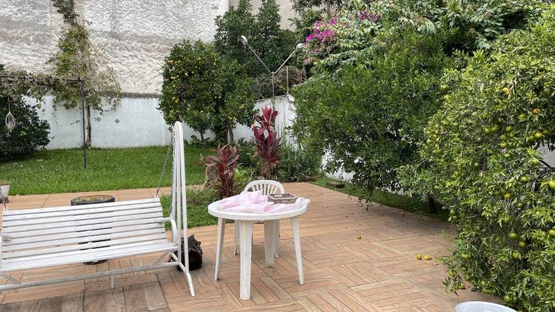 R$ 2.755.000 - ENORME CASA COM TERRENO DE 641M2 - 4 DORM - 1 SUÍTE - 4 VAGAS - PISCINA - Porto Alegre - 
