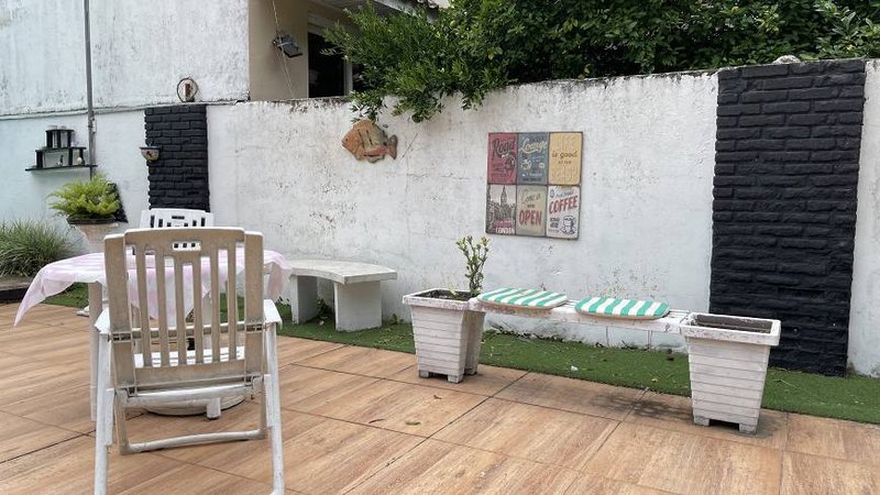 R$ 2.755.000 - ENORME CASA COM TERRENO DE 641M2 - 4 DORM - 1 SUÍTE - 4 VAGAS - PISCINA - Porto Alegre - 