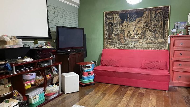 R$ 2.755.000 - ENORME CASA COM TERRENO DE 641M2 - 4 DORM - 1 SUÍTE - 4 VAGAS - PISCINA - Porto Alegre - 