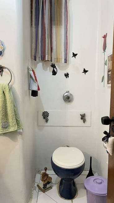 R$ 2.755.000 - ENORME CASA COM TERRENO DE 641M2 - 4 DORM - 1 SUÍTE - 4 VAGAS - PISCINA - Porto Alegre - 