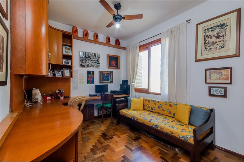 Encantador Apartamento 2 dormitórios, 1 vaga Ramiro Barcelos Porto Alegre - 