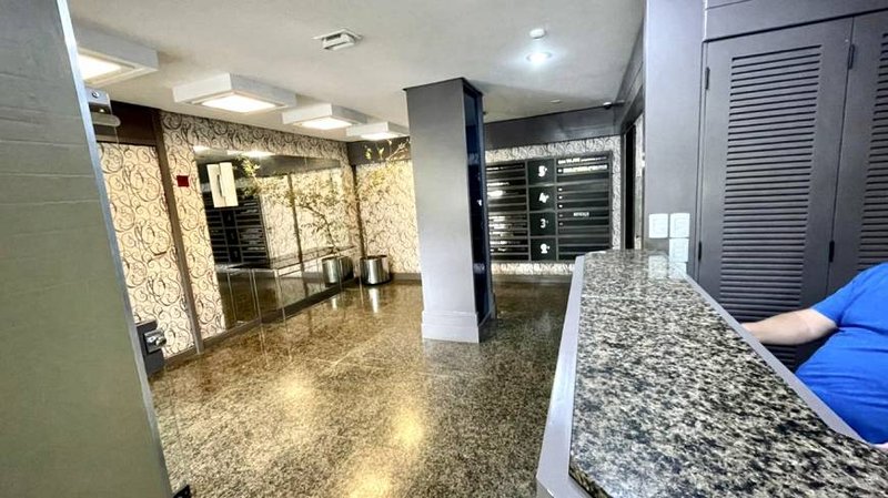 R$ 190.000 - ÓTIMA SALA COMERCIAL - 49M2 - SACADA - LOCALIZAÇÃO PERFEITA E PRIVILEGIADA - Porto Alegre - 