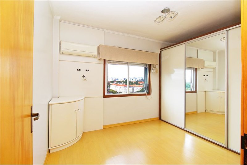 Fantástica cobertura à venda com 123m² privativos Padre Hildebrando Porto Alegre - 