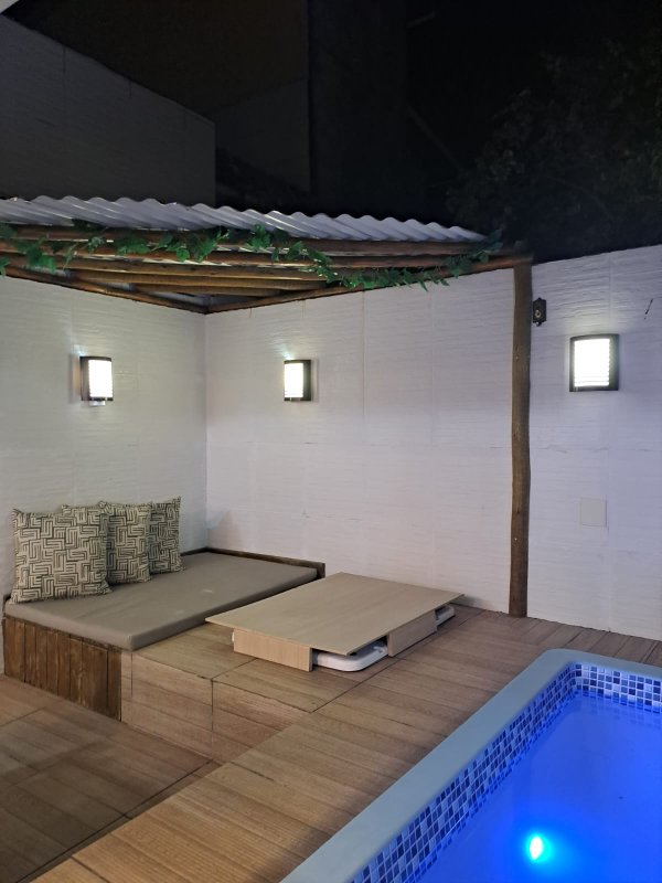 Casa Térrea em excelente condominio na estrada do coco. 3/4,1 suite , Piscina Rodovia BA-099 Camaçari - 