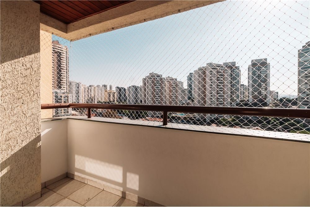 Apartamento à venda com 3 quartos, 82m² - Foto 1