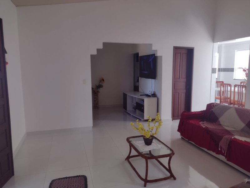 Casa em Ipitanga -Terreno Grande-3/4,2 suites,5 vagas Avenida Santo Amaro de Ipitanga Lauro de Freitas - 