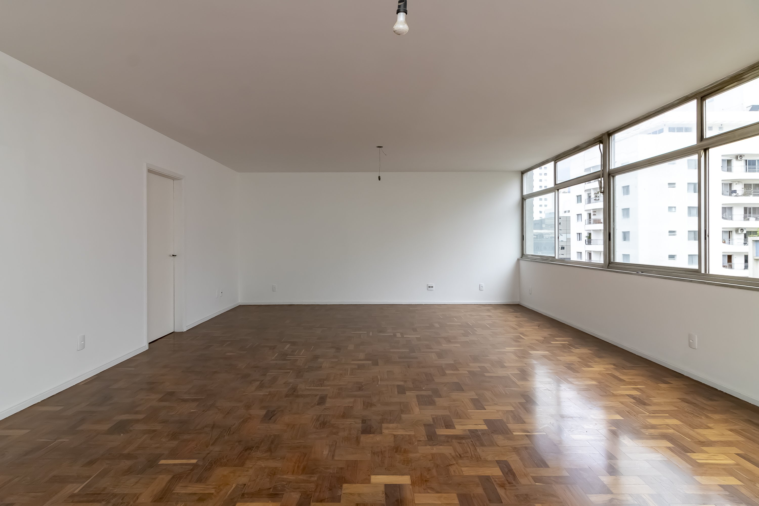 Apartamento à venda com 3 quartos, 173m² - Foto 4