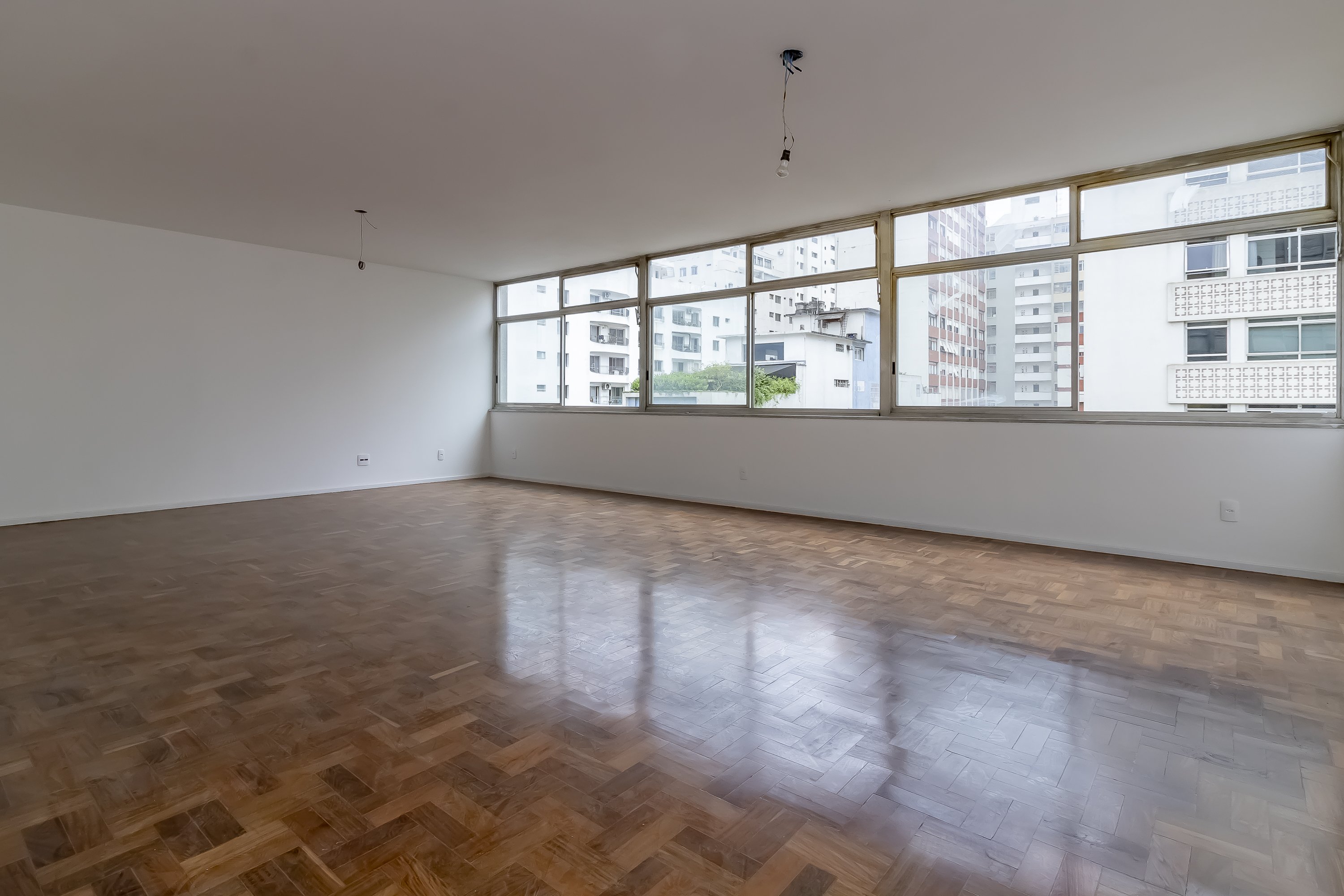 Apartamento à venda com 3 quartos, 173m² - Foto 3