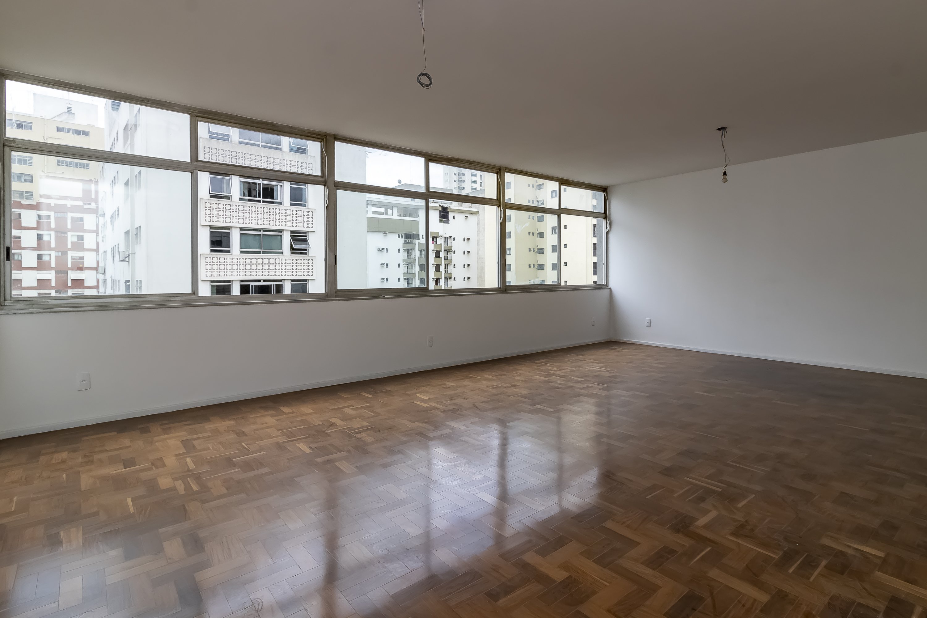 Apartamento à venda com 3 quartos, 173m² - Foto 1