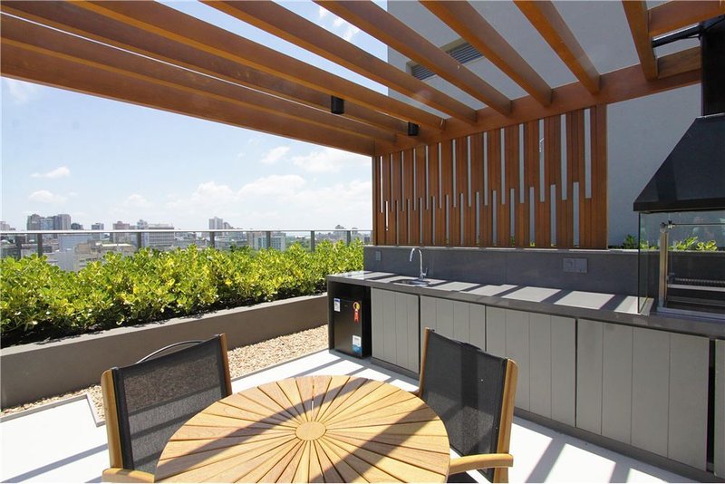 Studio na frente da Redenção João Pessoa Porto Alegre - 