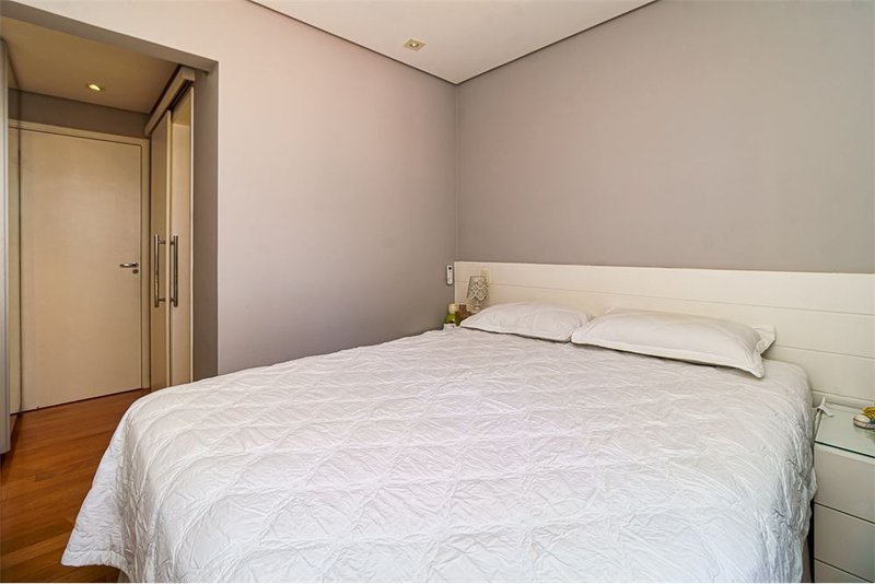 Apartamento no Paraíso com 2 dormitórios 72m² Abílio Soares São Paulo - 