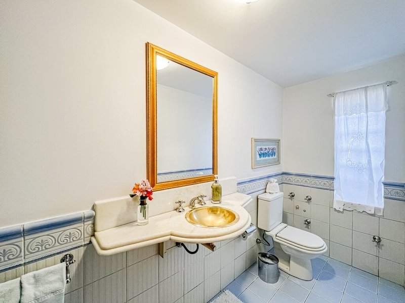 Espetacular casa a passos do Iguatemi! 4 suítes Estacio de Sá Porto Alegre - 