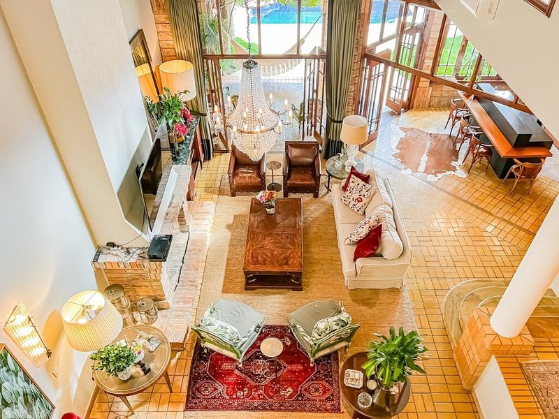 Espetacular casa a passos do Iguatemi! 4 suítes Estacio de Sá Porto Alegre - 