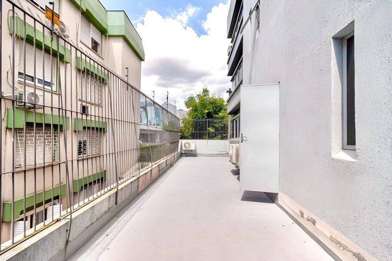 R$ 7.990.000 - PRÉDIO COMERCIAL DE ESQUINA - 4 ANDARES - 1.315M2 - AUDITÓRIO - 10 VAGAS Avenida Ipiranga Porto Alegre - 